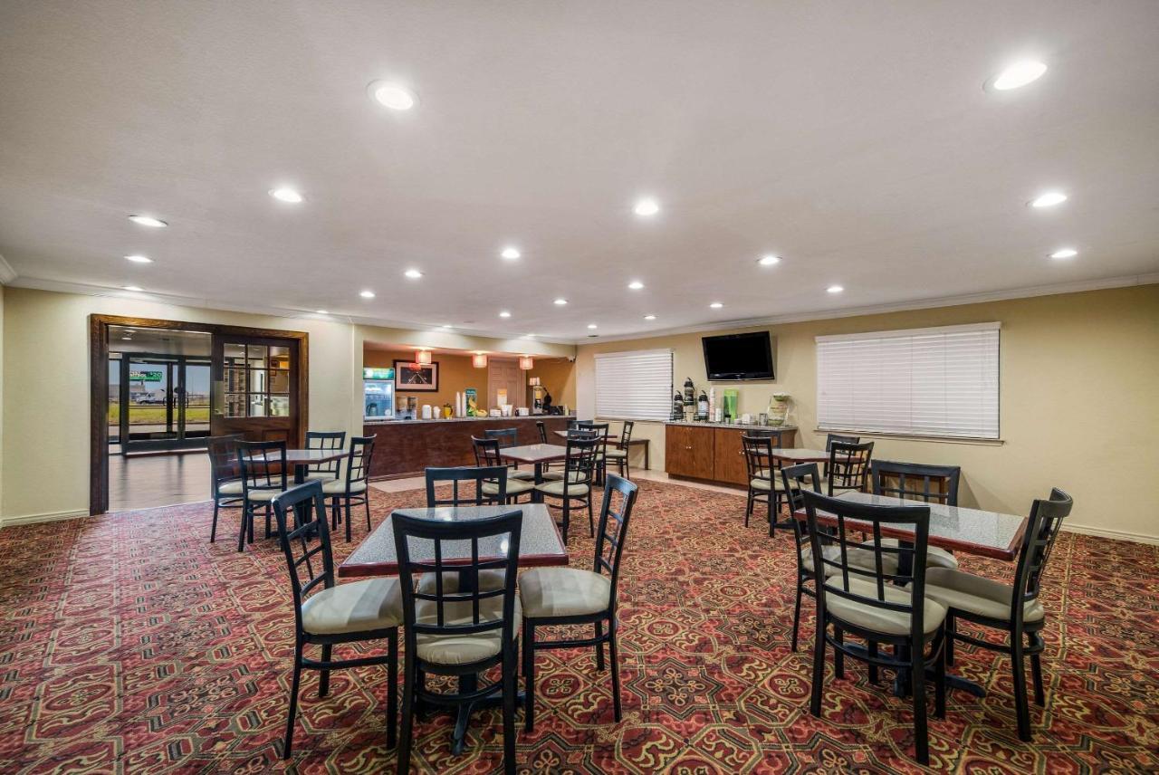 Quality Inn & Suites Garland - East Dallas エクステリア 写真