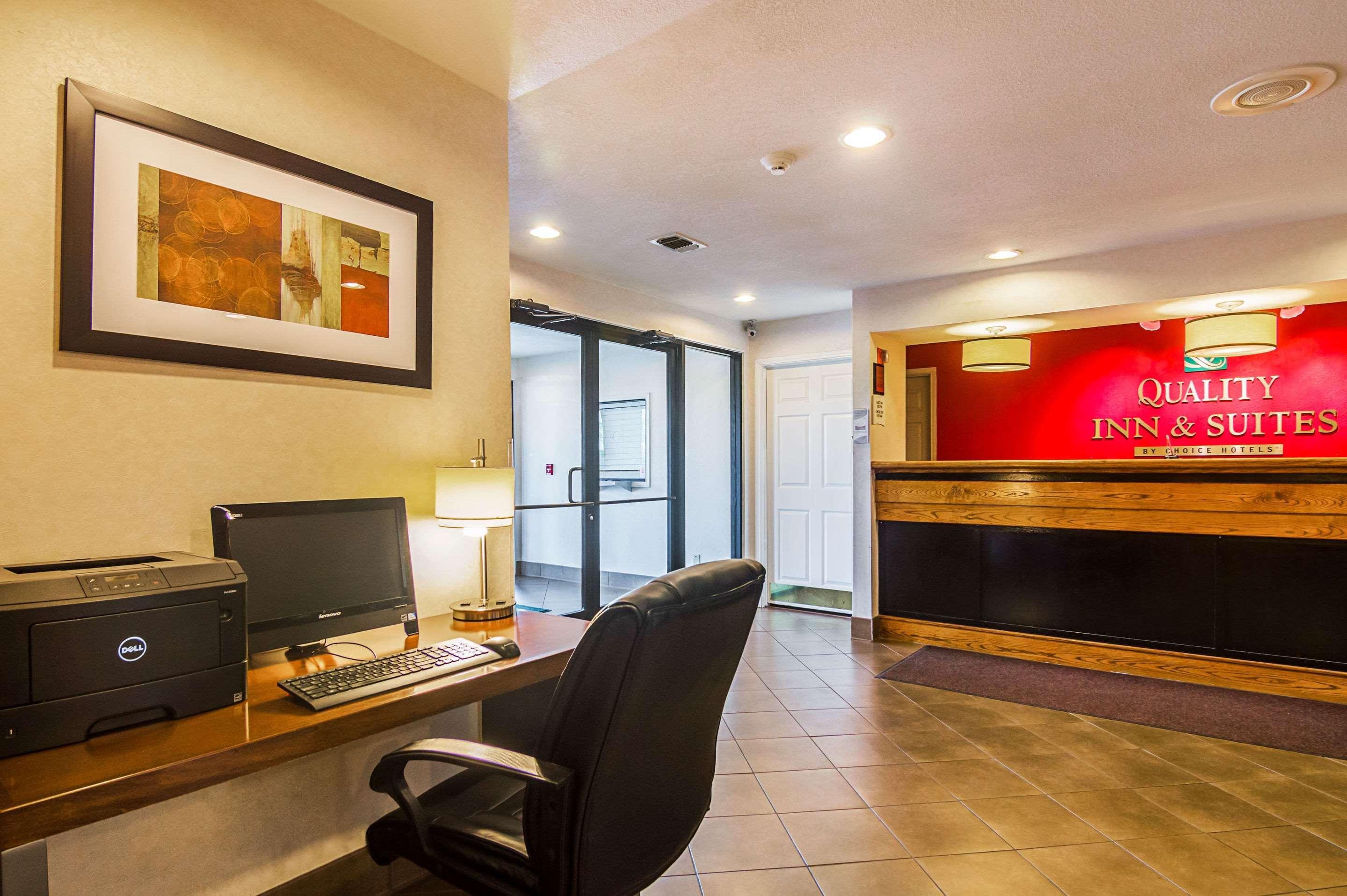 Quality Inn & Suites Garland - East Dallas エクステリア 写真