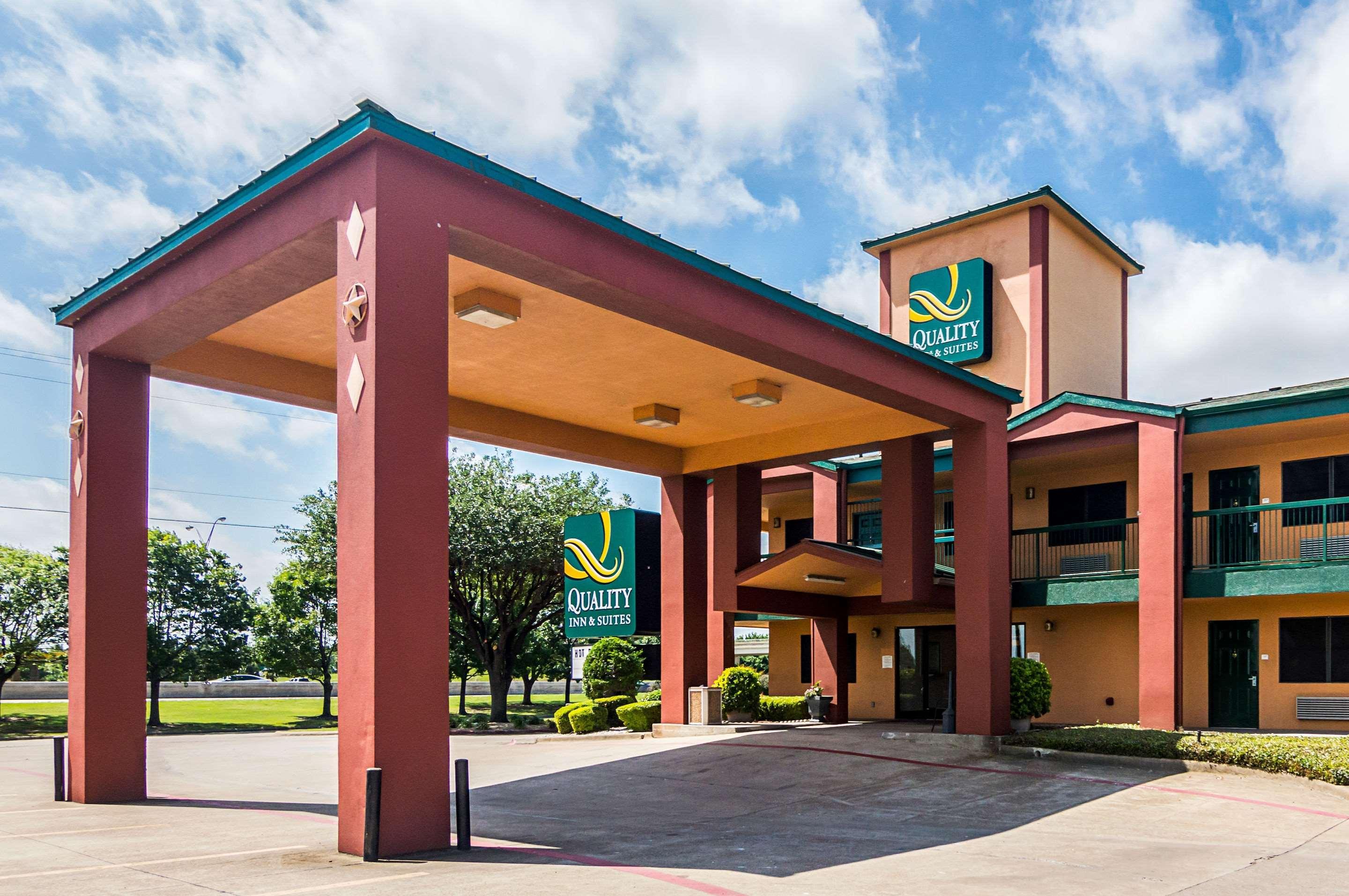 Quality Inn & Suites Garland - East Dallas エクステリア 写真