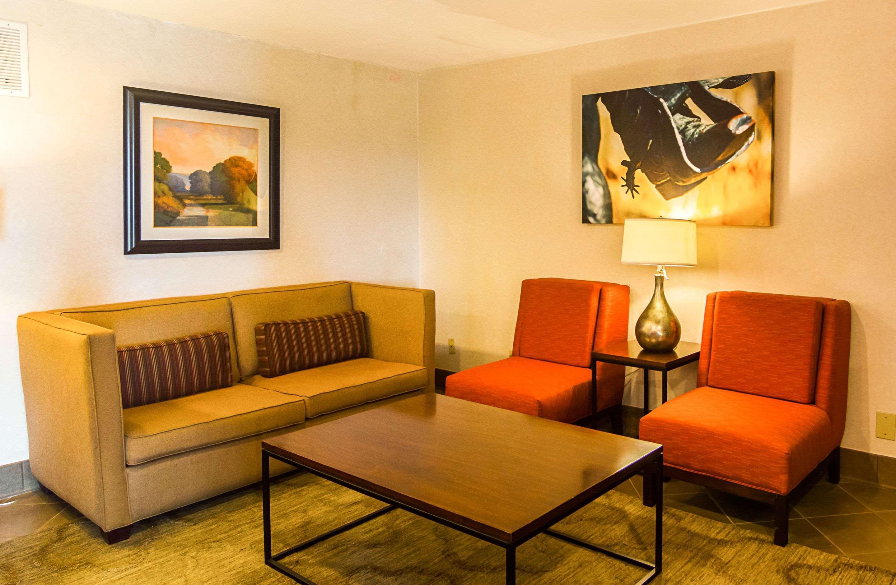 Quality Inn & Suites Garland - East Dallas エクステリア 写真