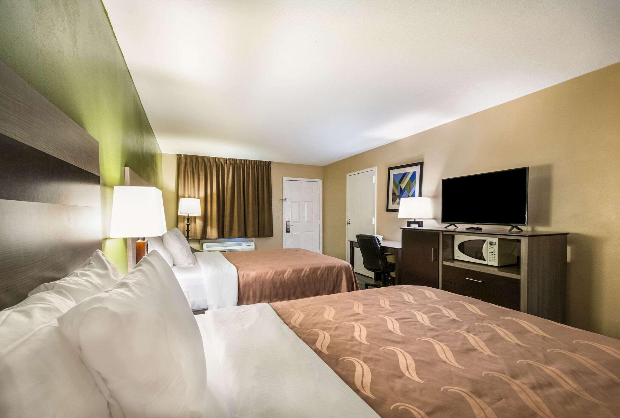 Quality Inn & Suites Garland - East Dallas エクステリア 写真