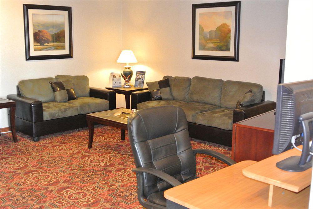 Quality Inn & Suites Garland - East Dallas インテリア 写真